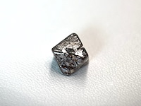 Diamant - 5.36 carat carat echte ruwe diamant - oktaeder vorm - afbeelding 2 van  3