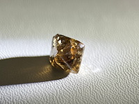 Diamant - 5.36 carat carat natuurlijke ruwe diamant - oktaeder vorm - afbeelding 1 van  5