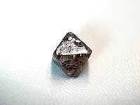 Diamant - 5.36 carat carat natuurlijke ruwe diamant - oktaeder vorm - afbeelding 2 van  5