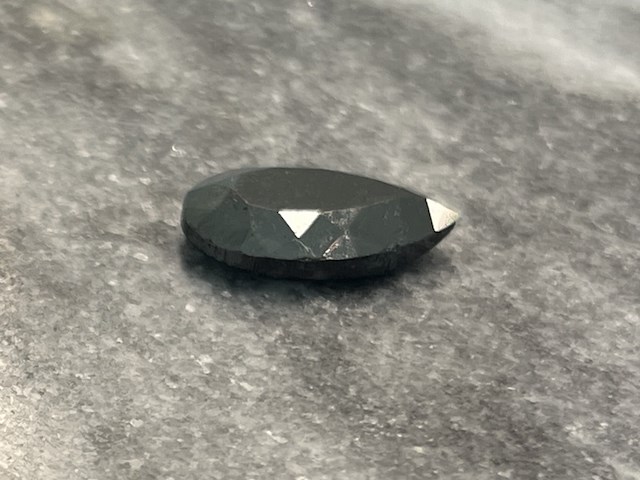 Diamant - 5.48 carat natuurlijke zwarte diamant - afbeelding 3 van  3