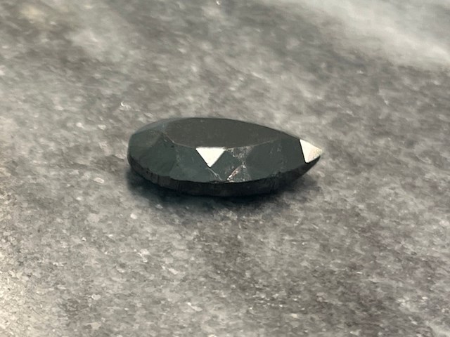 Diamant - 5.48 carat natuurlijke zwarte diamant - afbeelding 3 van  5