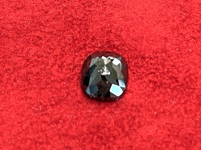 Diamant - 5.84 carat echte natuurlijke zwarte diamant in kussen vorm (gecertificeerd) - afbeelding 2 van  4