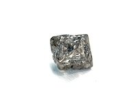 Diamant - 6.21 carat carat echte ruwe diamant - oktaeder vorm - afbeelding 1 van  3