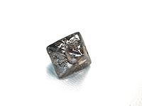 Diamant - 7.02 carat carat natuurlijke ruwe diamant - oktaeder vorm - afbeelding 3 van  3