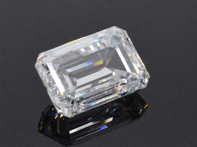 Diamant - circa 2.00 carat emerald geslepen diamant (gecertificeerd) - afbeelding 1 van  4