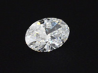 Diamant - circa 4.00 carat ovaal geslepen diamant (gecertificeerd) - afbeelding 1 van  3