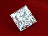 Diamant - circa 4.00 carat prinses geslepen diamant (gecertificeerd) - afbeelding 1 van  4