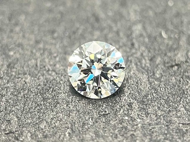 Diamant 0.30 carat natuurlijke diamant gecertificeerd - afbeelding 1 van  5
