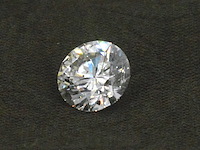 Diamant 0.76 carat natuurlijke diamant gecertificeerd - afbeelding 1 van  3