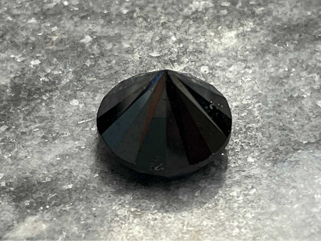 Diamant 11.35 carat zwarte natuurlijke diamant - afbeelding 2 van  4