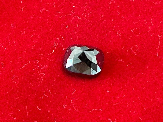 Diamant 2.21 carat echte natuurlijke zwarte diamant kussenvorm gecertificeerd - afbeelding 4 van  4