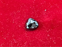 Diamant 3.81 carat zwarte diamant hartvorm gecertificeerd - afbeelding 2 van  6