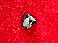 Diamant 3.81 carat zwarte diamant hartvorm gecertificeerd - afbeelding 6 van  6
