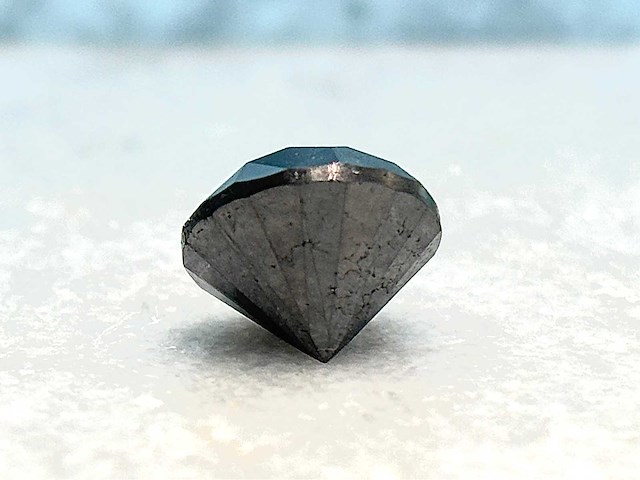 Diamant 4.81 carat echte natuurlijke zwarte diamant - afbeelding 4 van  4
