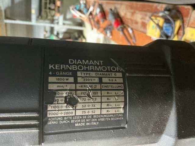Diamant 6 diamantboormachine op statief - afbeelding 5 van  5