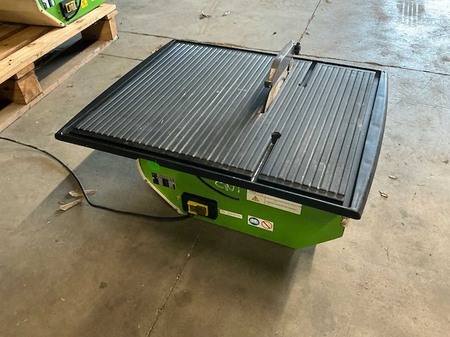 Diamant boart ts230f tegelzaagmachine - afbeelding 10 van  10