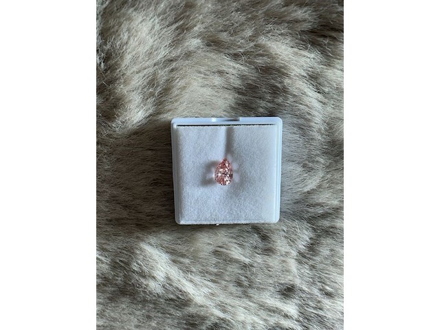Diamant | fancy vivid pink | 2.02ct ( igi gecertificeerd ) - afbeelding 1 van  10