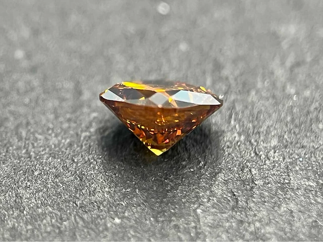 Diamant oranje 0.82 ct - afbeelding 3 van  4