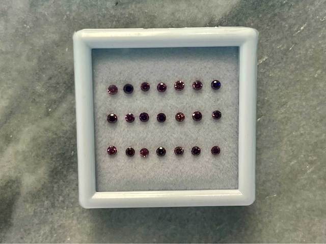 Diamant paars 1.01 ct - afbeelding 1 van  3