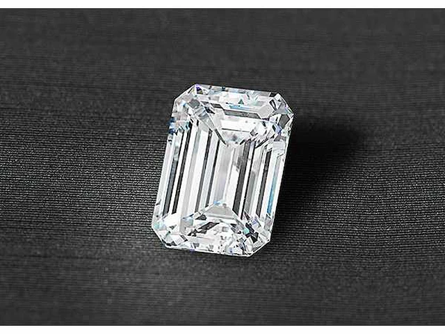 Diamant-smaragd vorm 2 cts - igi gecertificeerd e vs2 - afbeelding 3 van  4
