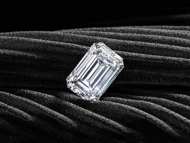 Diamant-smaragd vorm 2 cts - igi gecertificeerd e vs2 - afbeelding 1 van  4