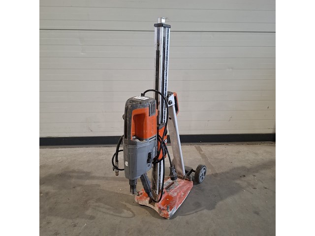 Diamantboormachine met statief 250mm 230v husqvarna, dm280 / ds250, bouwjaar 2017 - afbeelding 1 van  10
