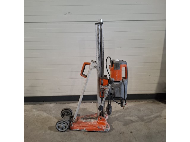 Diamantboormachine met statief 250mm 230v husqvarna, dm280 / ds250, bouwjaar 2017 - afbeelding 4 van  10