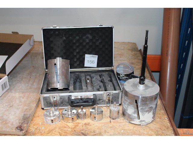 Diamantboren in diverse maten en uitvoeringen, acht stuks. - afbeelding 1 van  2