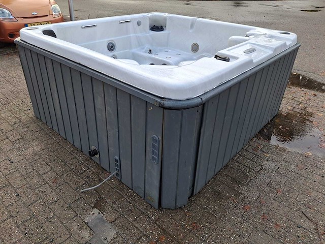 Diamante spa 6 persoons jacuzzi en buitenspa - afbeelding 24 van  30