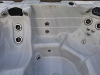Diamante spa 6 persoons jacuzzi en buitenspa - afbeelding 8 van  30