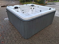 Diamante spa 6 persoons jacuzzi en buitenspa - afbeelding 15 van  30