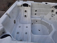 Diamante spa 6 persoons jacuzzi en buitenspa - afbeelding 14 van  30
