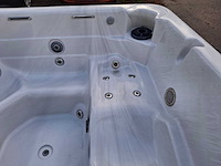 Diamante spa 6 persoons jacuzzi en buitenspa - afbeelding 26 van  30