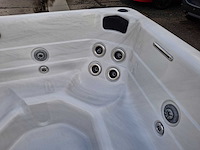 Diamante spa 6 persoons jacuzzi en buitenspa - afbeelding 4 van  30