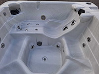 Diamante spa 6 persoons jacuzzi en buitenspa - afbeelding 2 van  30