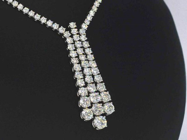 Diamanten collier met 7.50 carat aan briljanten - afbeelding 1 van  13