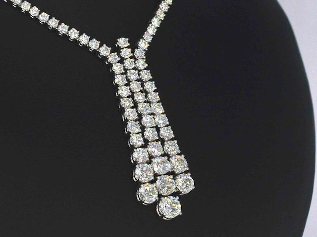 Diamanten collier met 7.50 carat briljant geslepen - afbeelding 1 van  13