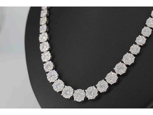 Diamanten collier met diamanten 7.50 carat oplopend in grootte - afbeelding 2 van  7