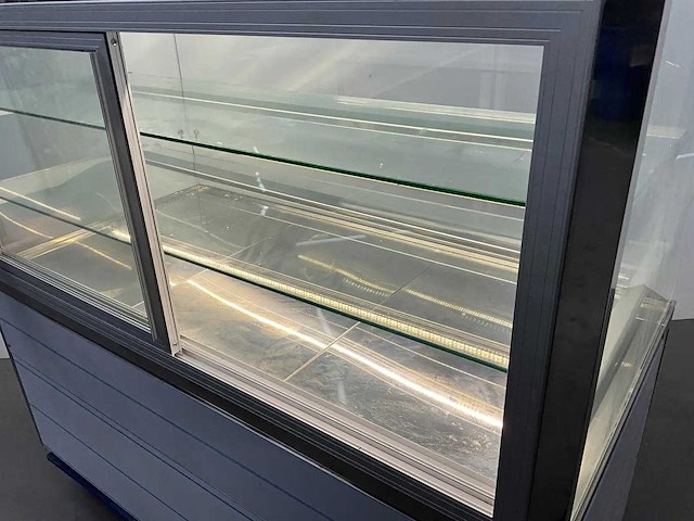 Diamond - dc-150-n-sk-sw - presentatievitrine met verlichting (2024) - afbeelding 3 van  7