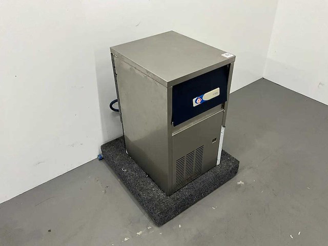 Diamond - ice 25a - ijsblokjesmachine - afbeelding 3 van  4