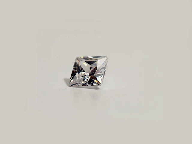 Diamond-princess slijpsel 0,50 cts de vs - afbeelding 2 van  5