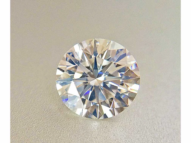 Diamond-ronde 4 cts - igi gecertificeerd d vvs - afbeelding 1 van  4