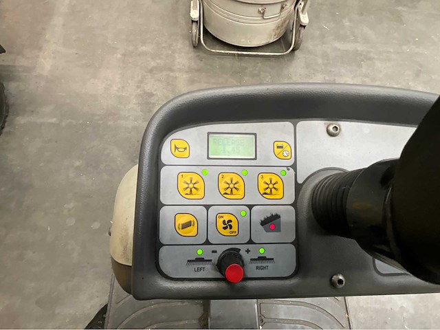 Dibo 1050e veegborstel - afbeelding 15 van  15