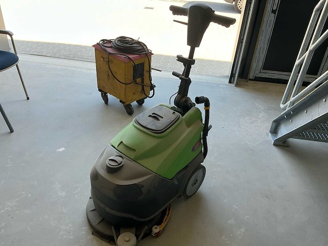 Dibo ct30 b straatveegmachine - afbeelding 1 van  6