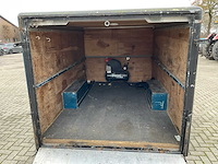 Dichte aanhangwagen - afbeelding 5 van  17