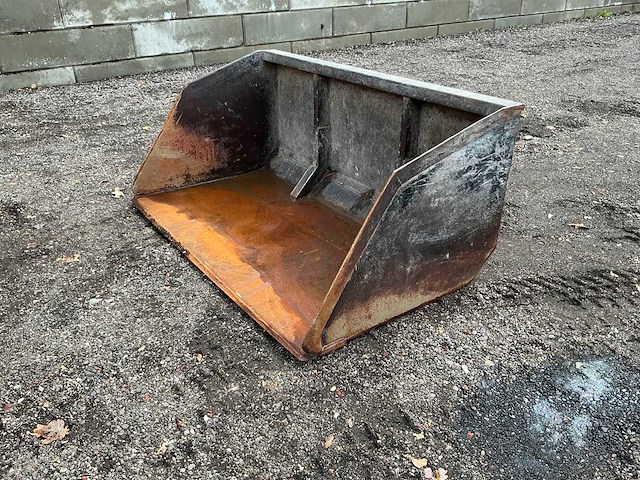 Dichte bak 1750mm passend weidemann voorzetapparatuur - afbeelding 1 van  9