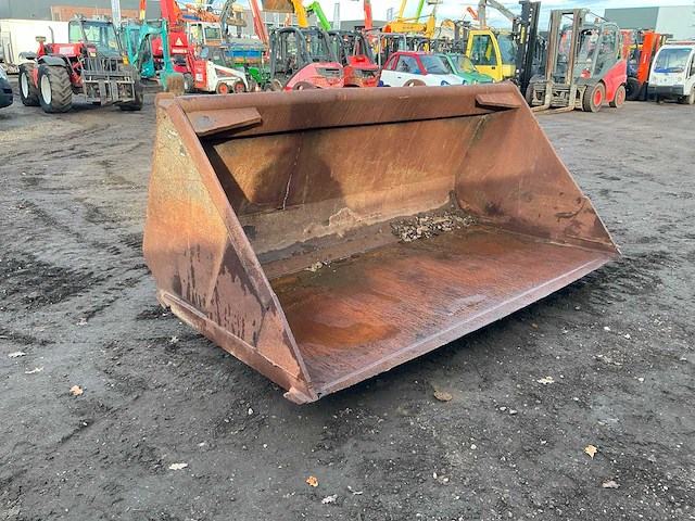 Dichte bak 2270mm passend manitou voorzetapparatuur - afbeelding 9 van  11