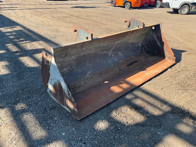 Dichte bak 2450mm passend dieci voorzetapparatuur - afbeelding 9 van  11