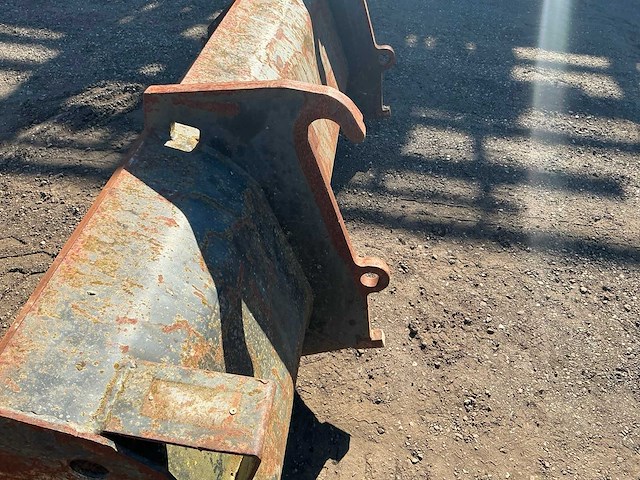 Dichte bak 2450mm passend dieci voorzetapparatuur - afbeelding 11 van  11