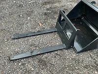 Dichte bak 770mm en lepelbord 550mm ongebruikt voorzetapparatuur - afbeelding 2 van  13